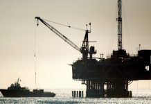 Σαουδική Αραβία-Ρωσία-Συμμαχία για μείωση στην παραγωγή πετρελαίου