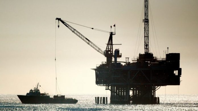 Σαουδική Αραβία-Ρωσία-Συμμαχία για μείωση στην παραγωγή πετρελαίου