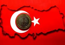 Τουρκία: Η λίρα κοντά σε αρνητικό ρεκόρ μετά την επανεκλογή Ερντογάν