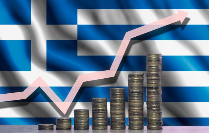 ΚΕΠΕ: «H ελληνική οικονομία εξακολουθεί να εκπλήσσει θετικά»