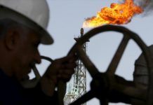 Reuters : Ποιές είναι οι συνέπειες (και οι εξελίξεις) πιθανής απαγόρευσης στις εισαγωγές ρωσικού πετρελαίου