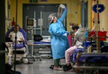 CNN : Θα φέρει η «Όμικρον» το τέλος της πανδημίας;