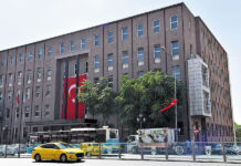 Ο Ερντογάν συνεχίζει τις καρατομήσεις στην Κεντρική Τράπεζα της Τουρκίας