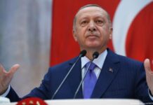 Η αυταρχική διακυβέρνηση Ερντογάν «ξεφτίζει». FT: Η τύχη του εξαντλείται