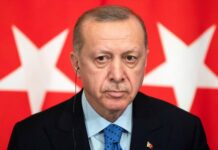 Ο Ερντογάν στα συντρίμια του τουρκικού «οικονομικού θαύματος»