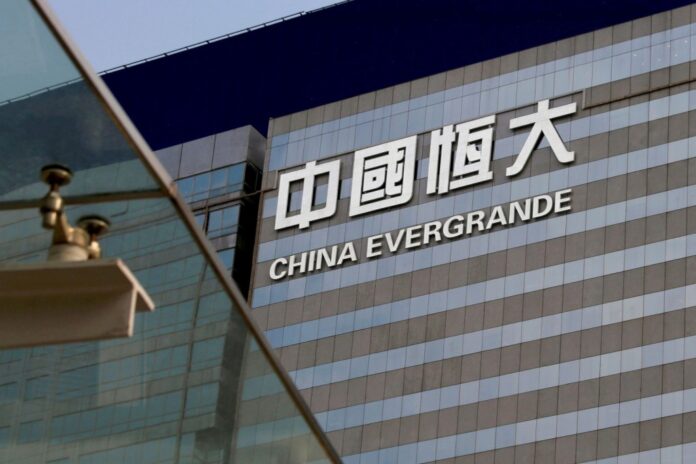 Evergrande: Η απειλή νέας Lehman Brothers δονεί την οικονομία της Κίνας