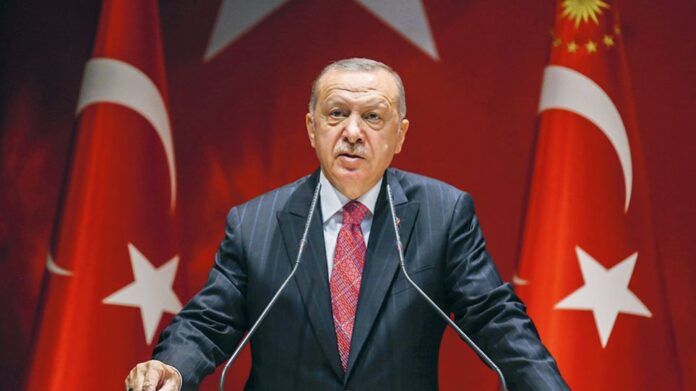 Γιατί ο Ερντογάν επιδιώκει να αναθερμάνει τις διεθνείς σχέσεις του
