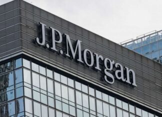 Ρωσικό δικαστήριο διέταξε την κατάσχεση κεφαλαίων της JPMorgan Chase συνολικού ύψους 440 εκατ., μετά από αγωγή της κρατικής τράπεζας VTB