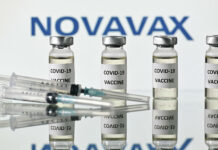 Έρχονται στην Ελλάδα τα εμβόλια Novavax και Sanofi.
