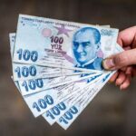Nέο χαμηλό ρεκόρ σημείωσε η τουρκική λίρα έναντι του αμερικανικού δολαρίου την Πέμπτη, διαπραγματευόμενη στα 30,005 ανά δολάριο.