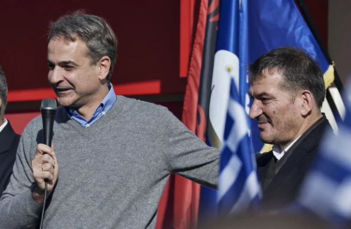 Θερμή υποδοχή στον Έλληνα πρωθυπουργό στη Χειμάρα