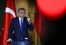 Ερντογάν: ΗΠΑ και Βρετανία θα μετατρέψουν την Ερυθρά Θάλασσα σε «θάλασσα από αίμα»