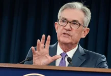 Αμετάβλητη στάση διατήρησε ο πρόεδρος της Ομοσπονδιακής Τράπεζας των ΗΠΑ (Fed), Jerome Powell, στις καθιερωμένες του δηλώσεις στο Capitol Hill