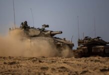 Βαθιά στη Γάζα τα Ισραηλινά άρματα μάχης. "Ανταλλαγή πυρών" Ισραήλ - ΟΗΕ