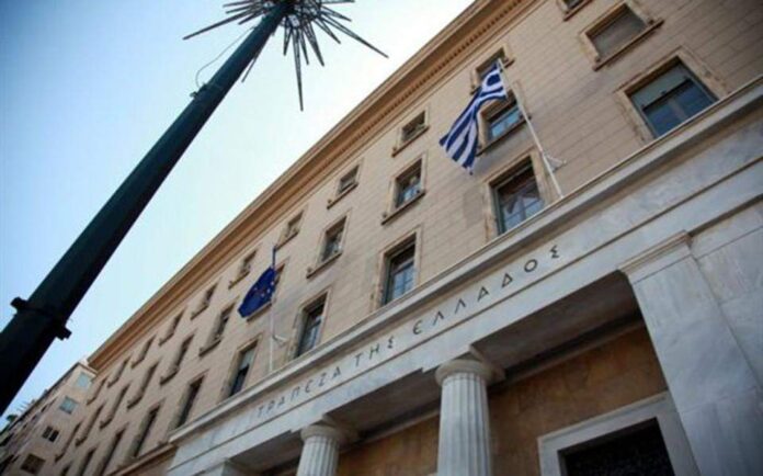 Αύξησαν τα επιτόκια χορηγήσεων οι τράπεζες διατηρώντας αμετάβλητα τα επιτόκια καταθέσεων, σύμφωνα με τα στοιχεία από την Τράπεζα της Ελλάδος