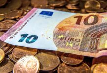 Τις λεπτομέρειες για τη νέα αύξηση του κατώτατου μισθού στα 830 ευρώ (την τέταρτη από το 2019), παρουσίασε η πολιτική ηγεσία του υπουργείου Εργασίας,