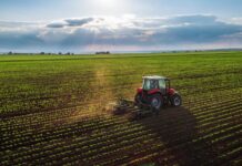Αυγενάκης: Πάνω από 700 εκατ. Ευρώ στους αγρότες πριν το Πάσχα