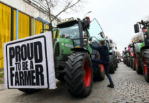 Αγρότες: Τρακτέρ στις Βρυξέλλες για δεύτερη φορά σε ένα μήνα
