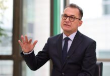 Ο υπεύθυνος χάραξης πολιτικής της ΕΚΤ, Joachim Nagel, δήλωσε την Τετάρτη ότι μια μείωση επιτοκίων φαίνεται όλο και πιο πιθανή για τον Ιούνιο
