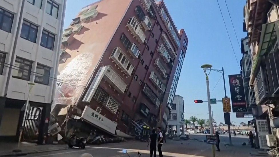 Ταϊβάν: Πανίσχυρος σεισμός 7,4 Ρίχτερ έπληξε τη χώρα