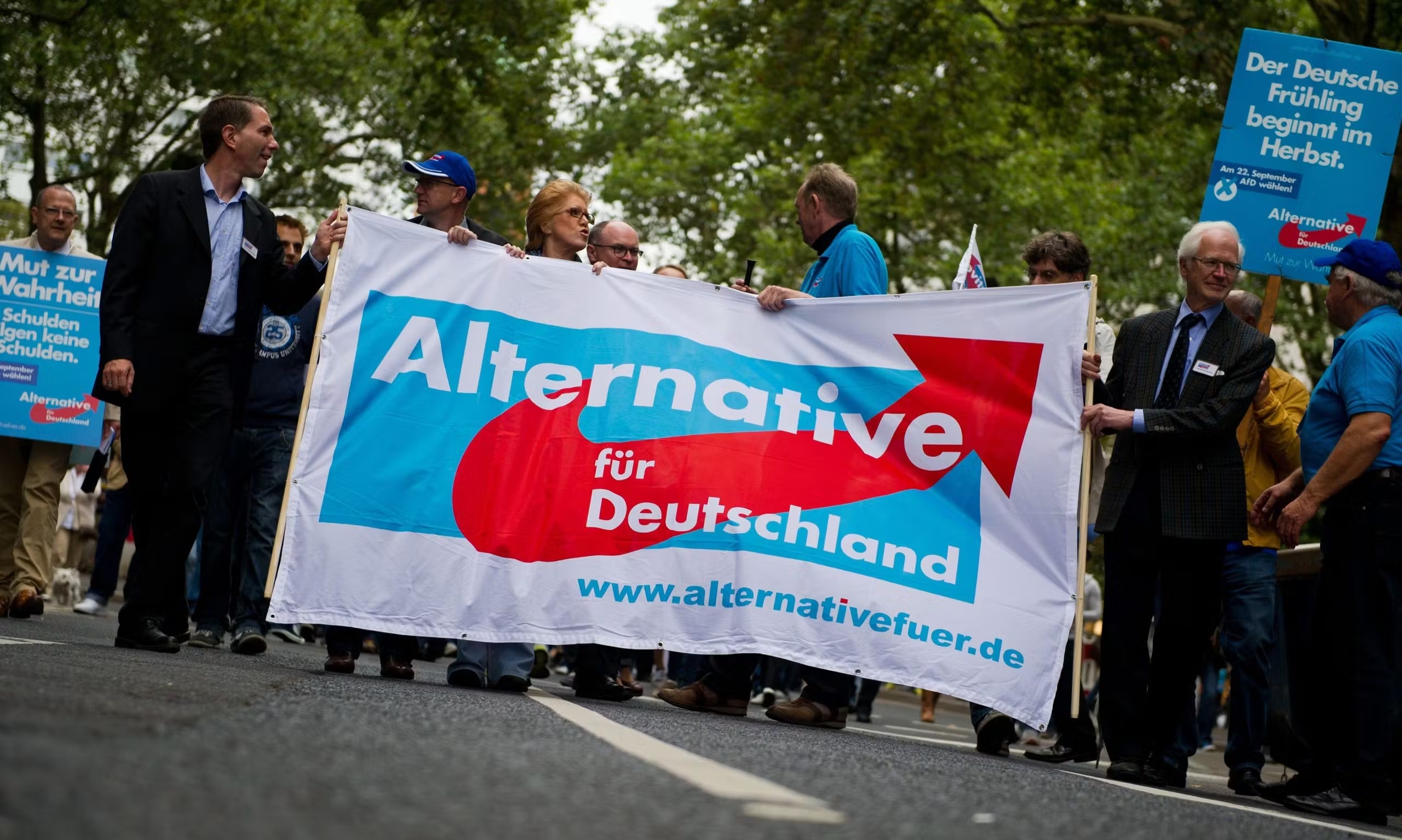 Γερμανία: Δημοσκόπηση φέρνει το AfD κοντά στο 20%