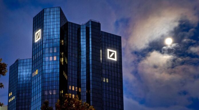 Δεδομένη θεωρείται η μείωση των επιτοκίων από την ΕΚΤ τον Ιουνίου από επενδυτές και αναλυτές. Η Deutsche Bank φέρνει την απόλυτη ανατροπή.
